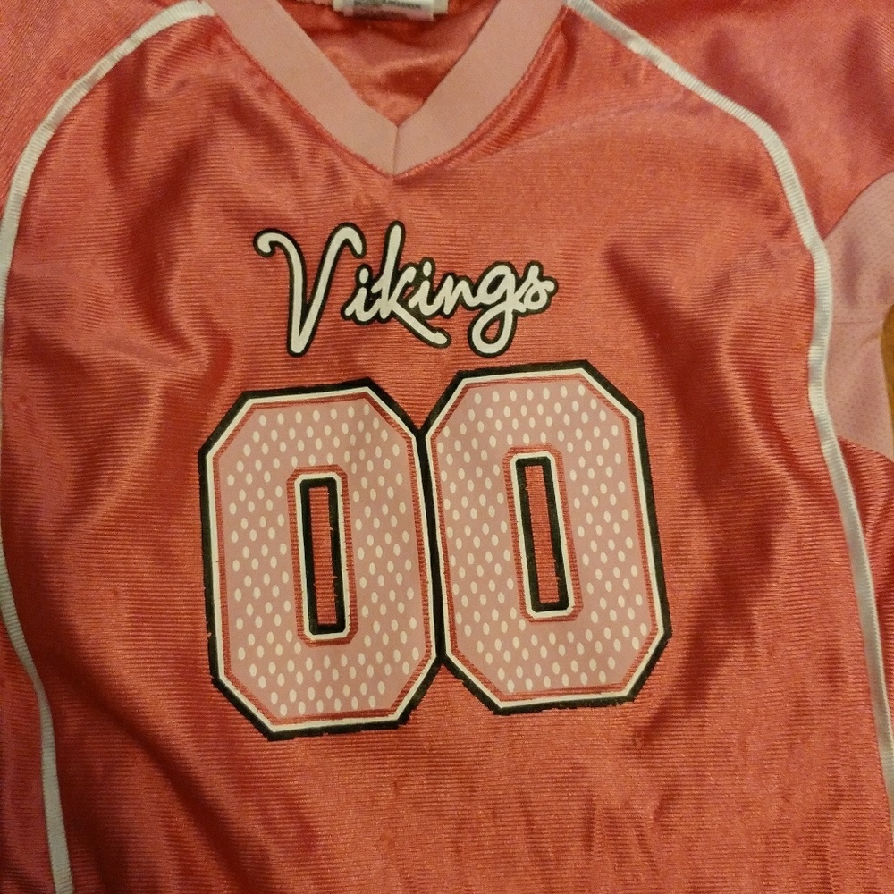 Minnesota Vikings pink jersey
